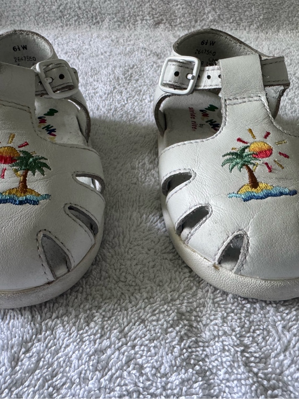 VTG Stride Rite Munchkin Toddler Girls White Leather Sandals Vintage 6.5 Wide